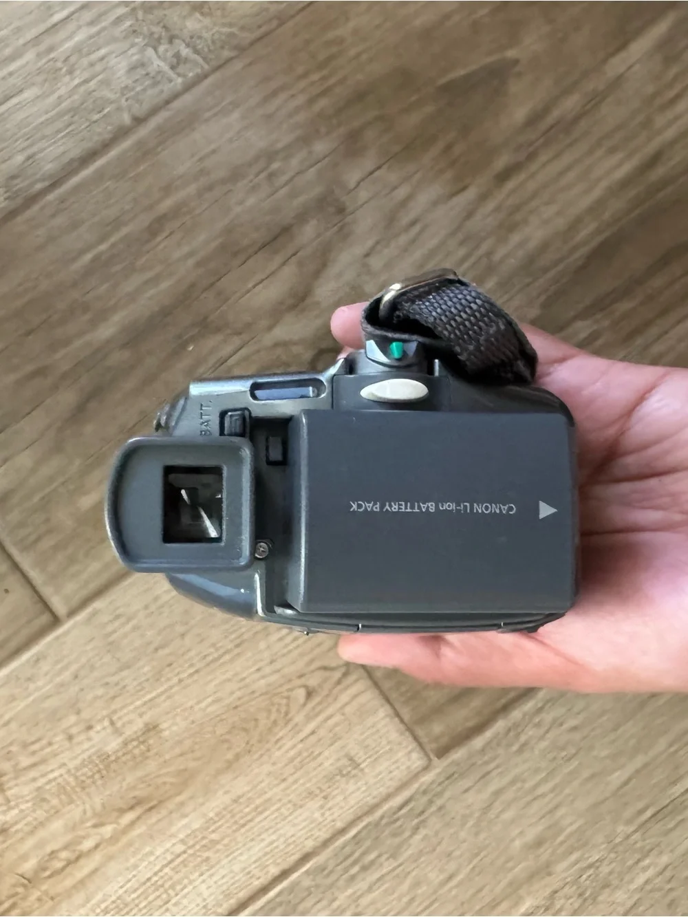 Canon ZR400 Gray Digital Video Camcorder